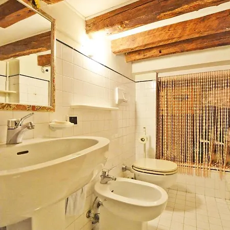 Apartamento San Barnaba On The Canal Venecia