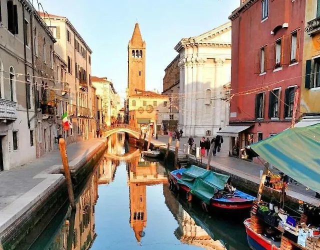 San Barnaba On The Canal Appartement Venetië